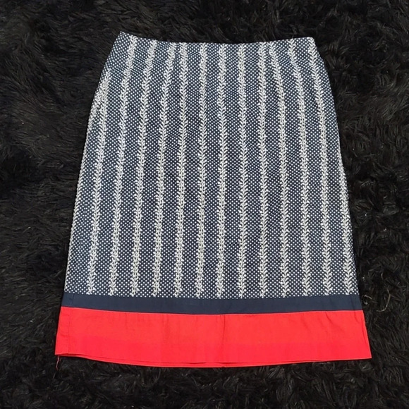 🖤 Talbots Pencil Skirt🖤 - Picture 3 of 6